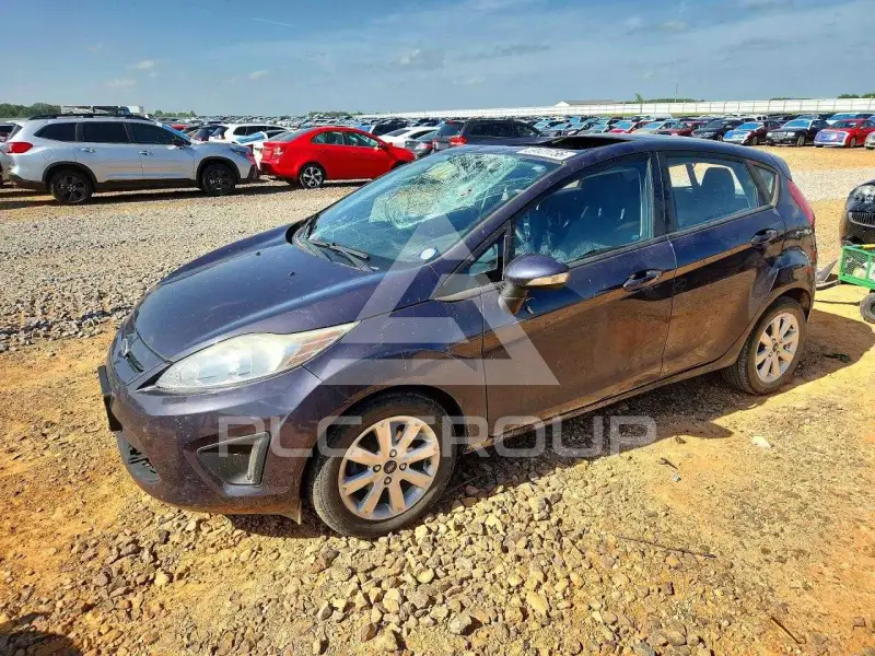 2013 Ford FIESTA фото