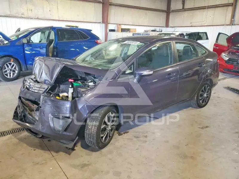 2013 Ford FIESTA фото