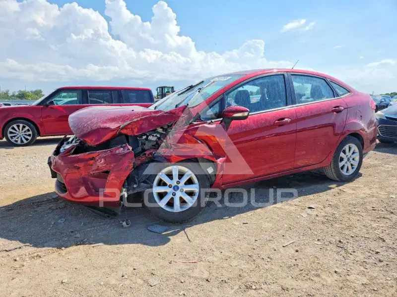 2013 Ford FIESTA фото