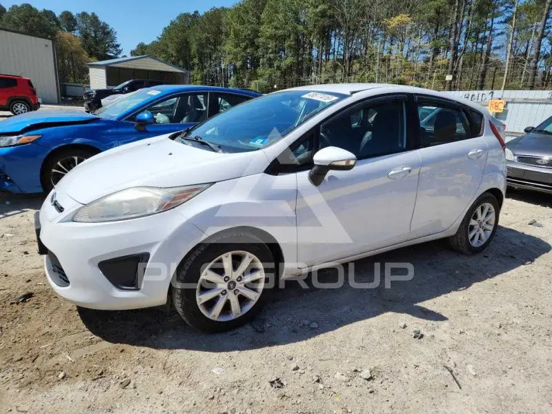 2013 Ford FIESTA photo