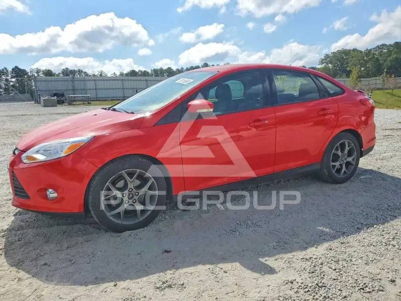 2013 Ford FOCUS photo
