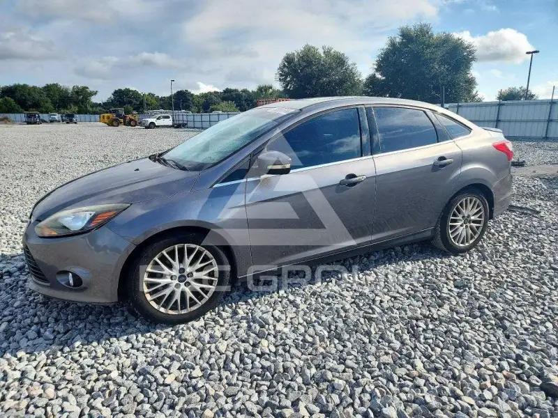2013 Ford FOCUS фото