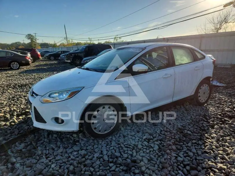 2013 Ford FOCUS фото