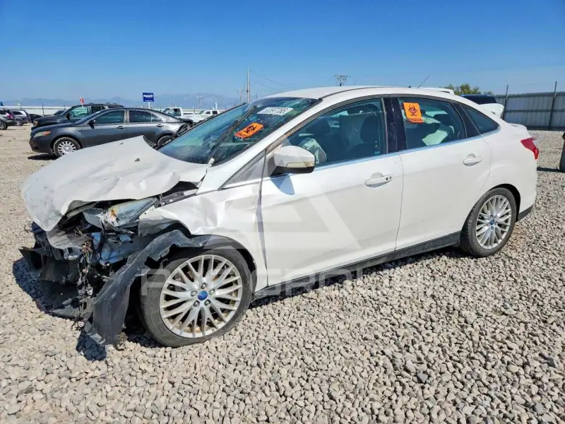 2013 Ford FOCUS фото