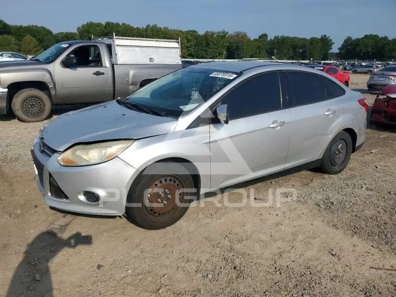 2013 Ford FOCUS photo