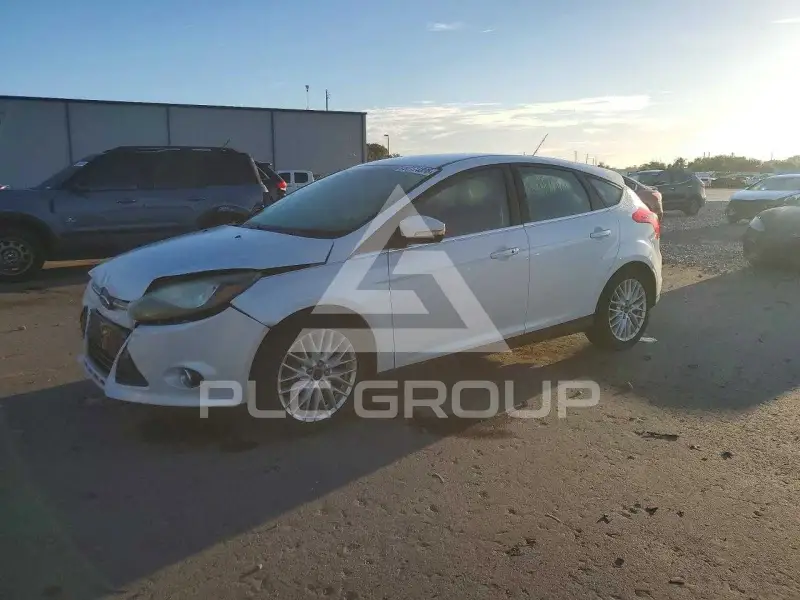 2013 Ford FOCUS фото