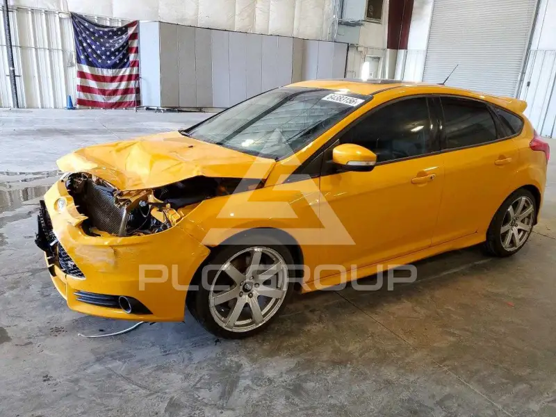 2013 Ford FOCUS photo