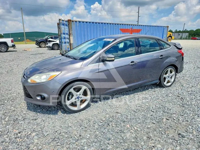 2013 Ford FOCUS photo