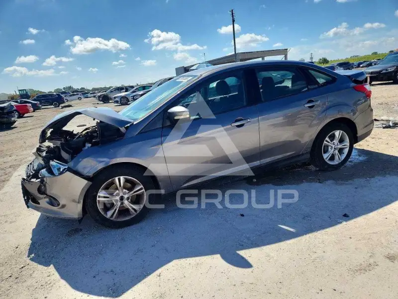 2013 Ford FOCUS photo