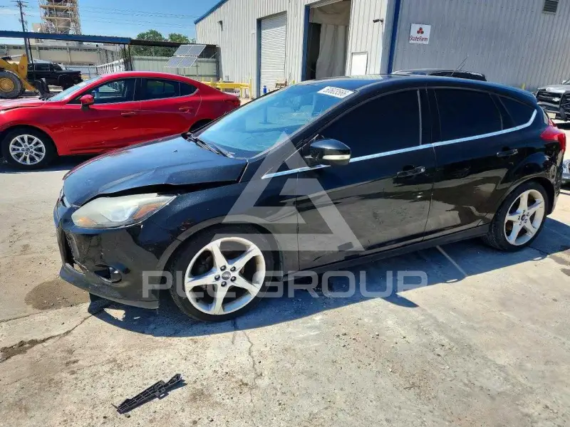 2013 Ford FOCUS photo