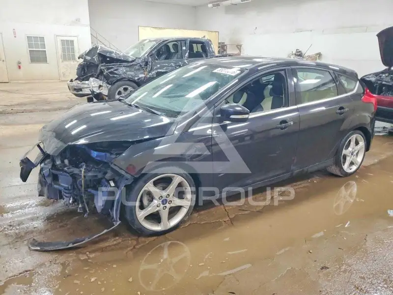 2013 Ford FOCUS фото