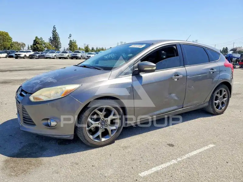 2013 Ford FOCUS фото