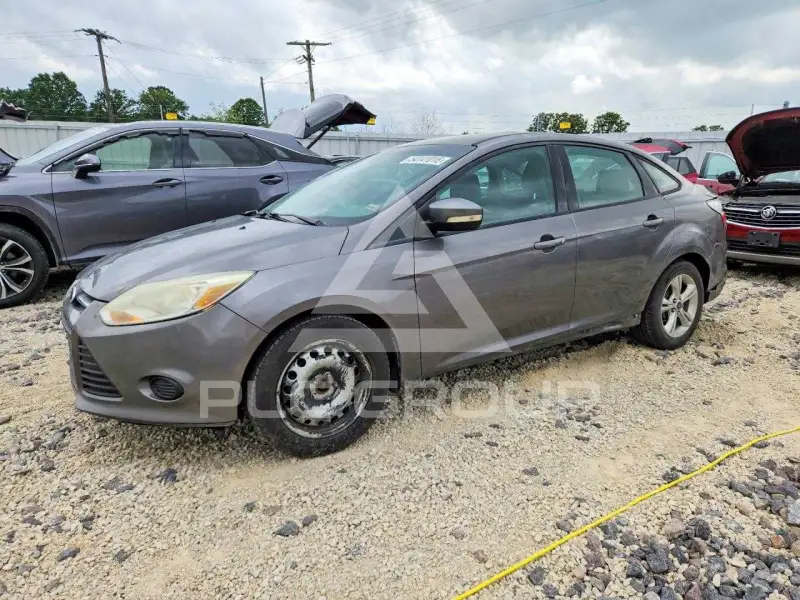 2013 Ford FOCUS фото