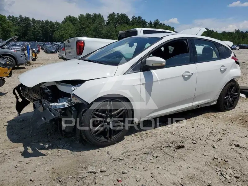 2013 Ford FOCUS photo