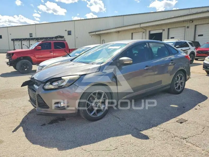 2013 Ford FOCUS фото