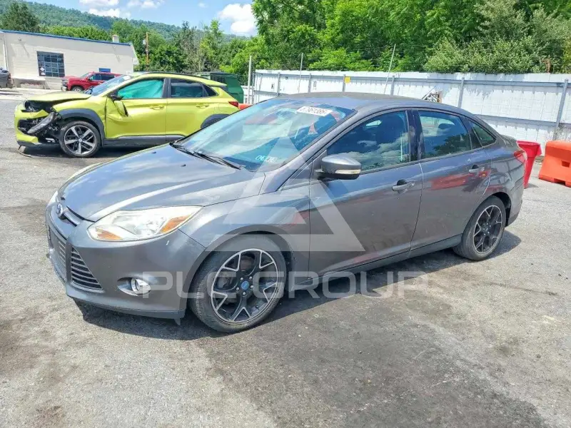 2013 Ford FOCUS photo