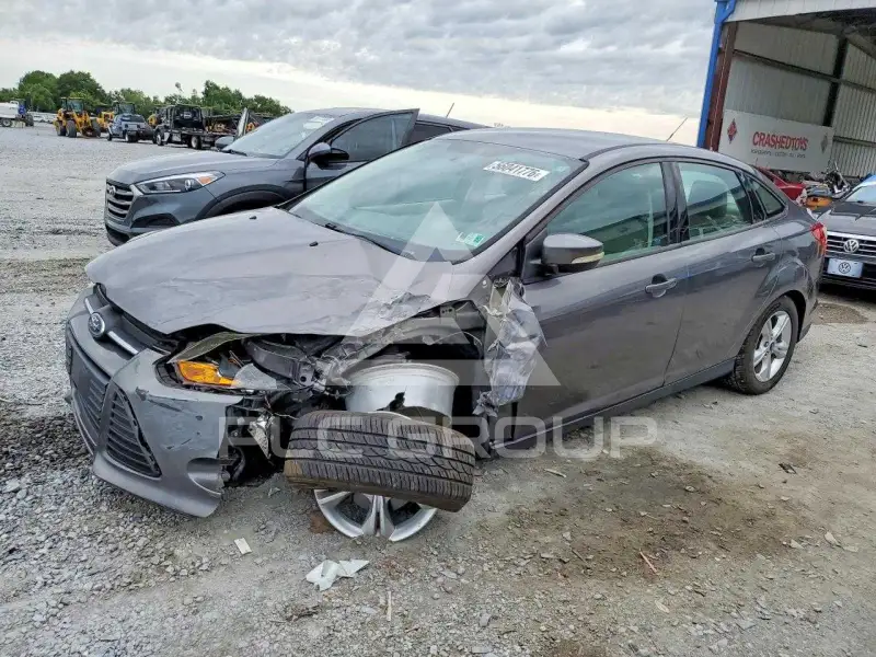 2013 Ford FOCUS photo
