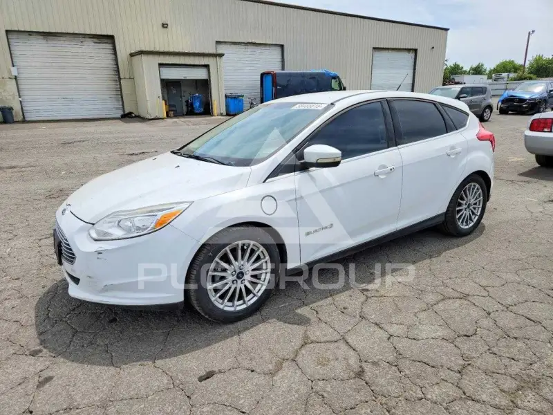 2013 Ford FOCUS фото