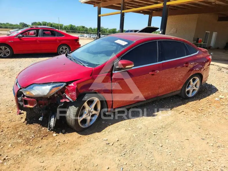 2013 Ford FOCUS фото