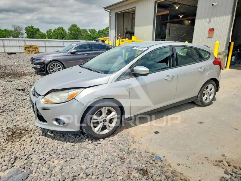 2013 Ford FOCUS фото