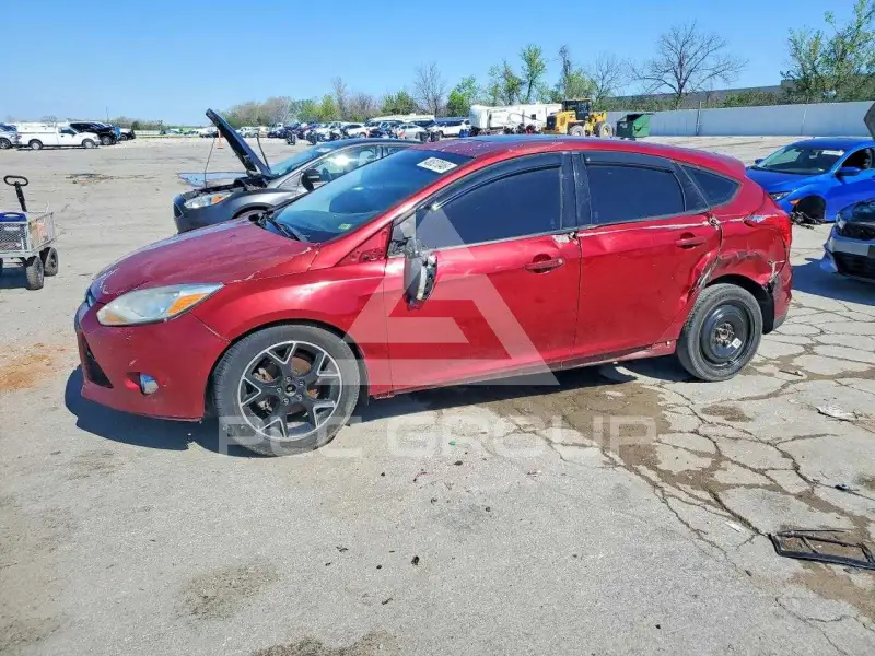 2013 Ford FOCUS photo