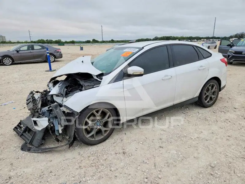 2013 Ford FOCUS фото