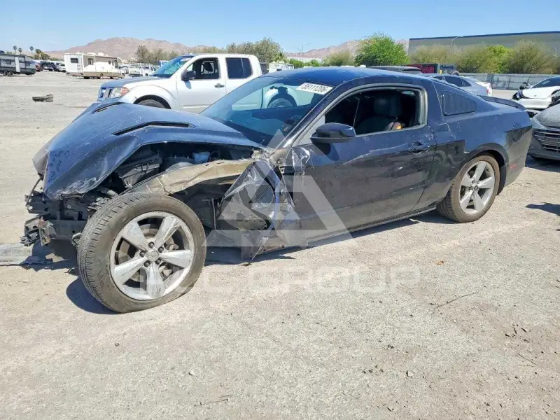 2013 Ford MUSTANG фото