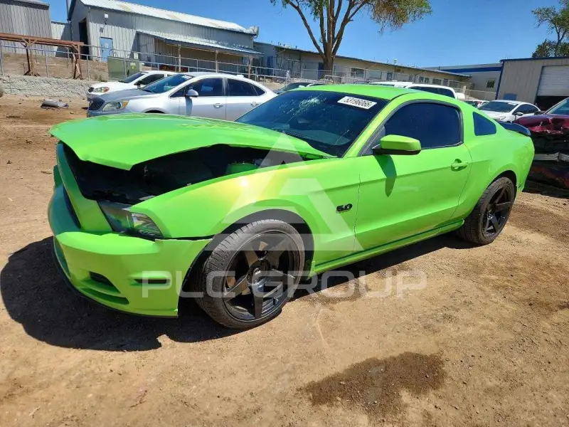 2013 Ford MUSTANG фото