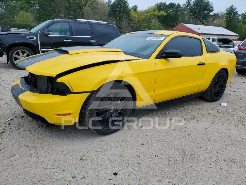 2013 Ford MUSTANG фото