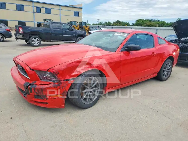 2013 Ford MUSTANG фото