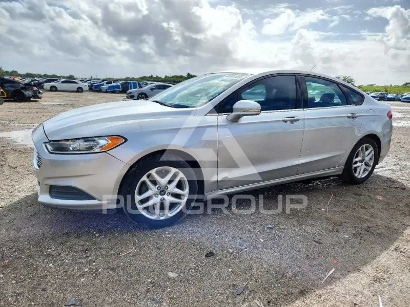 2013 Ford FUSION фото