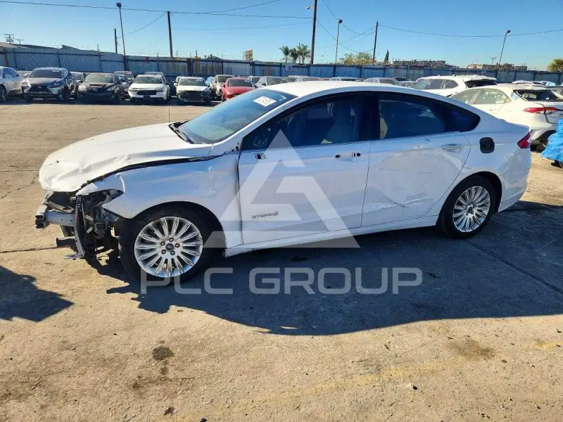 2013 Ford FUSION фото
