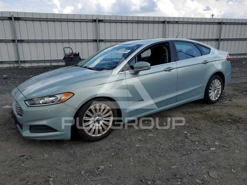 2013 Ford FUSION фото