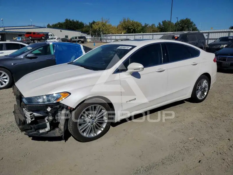 2013 Ford FUSION фото