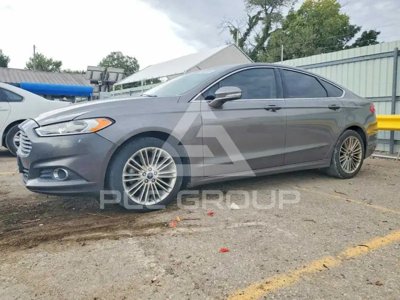 2013 Ford FUSION фото