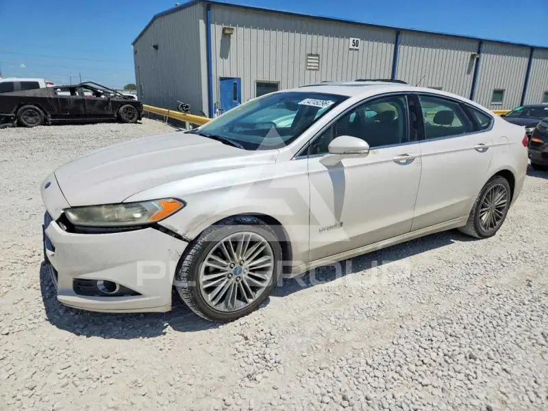 2013 Ford FUSION фото