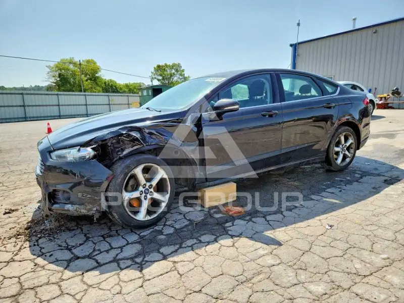 2013 Ford FUSION фото