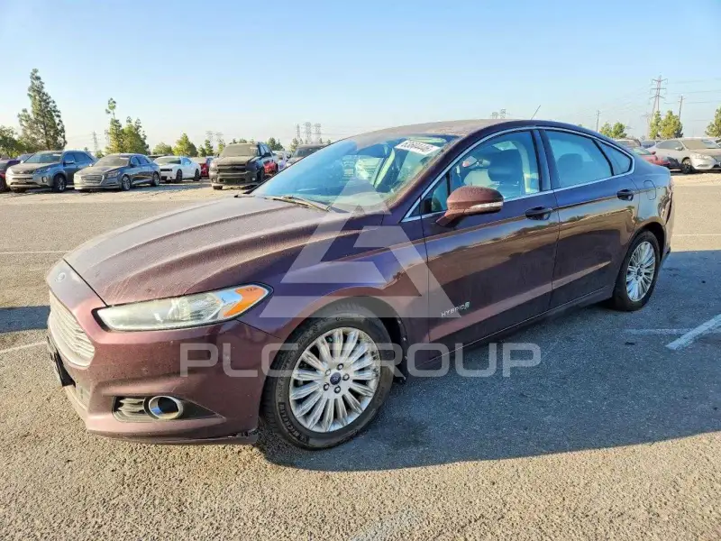 2013 Ford FUSION фото