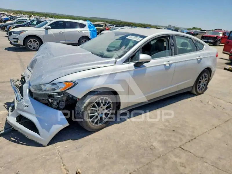 2013 Ford FUSION фото