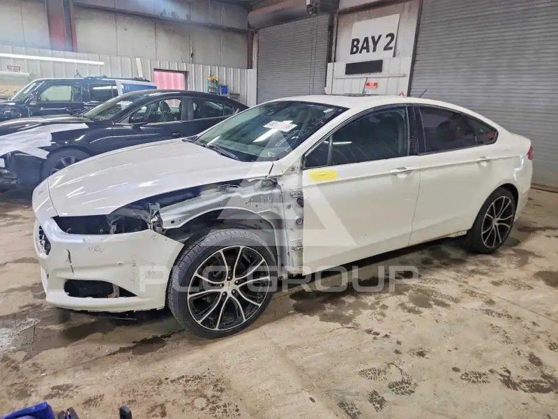 2013 Ford FUSION фото