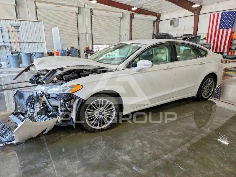 2013 Ford FUSION фото