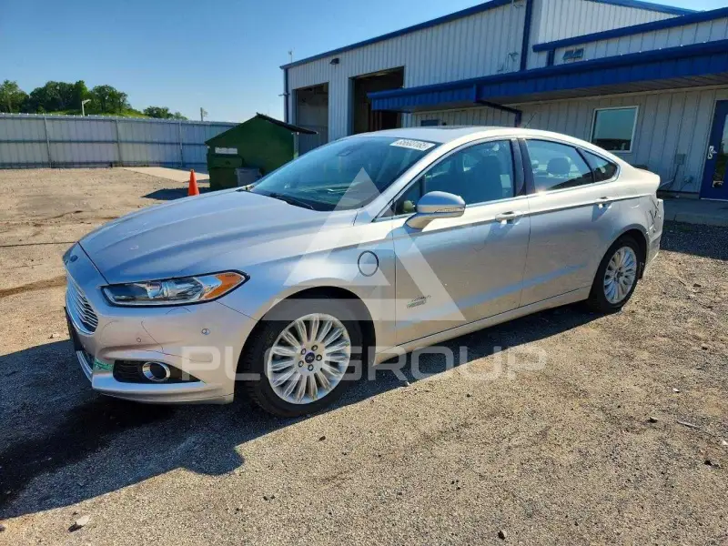 2013 Ford FUSION фото
