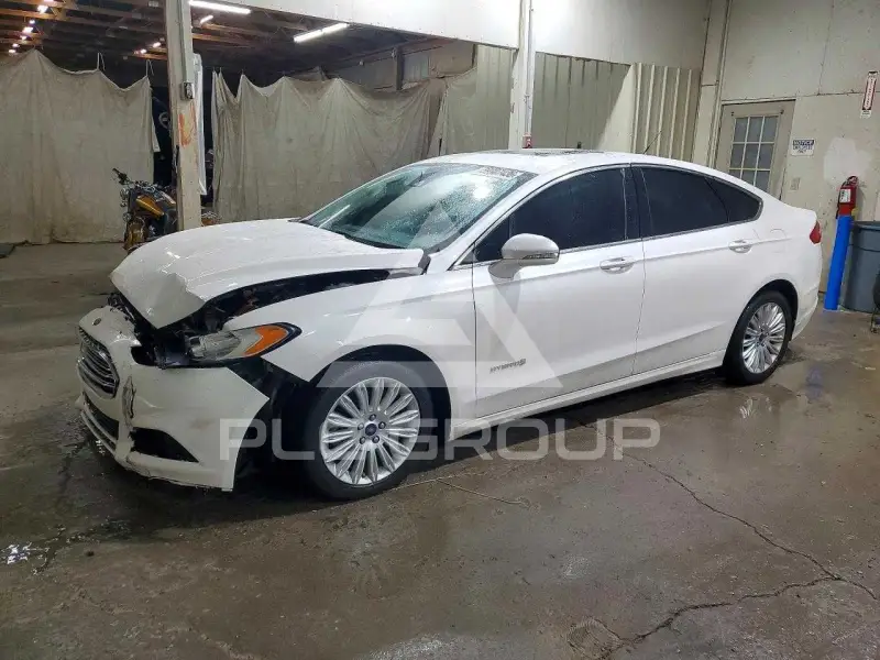2013 Ford FUSION фото
