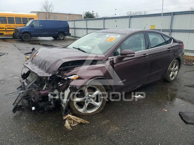 2013 Ford FUSION фото