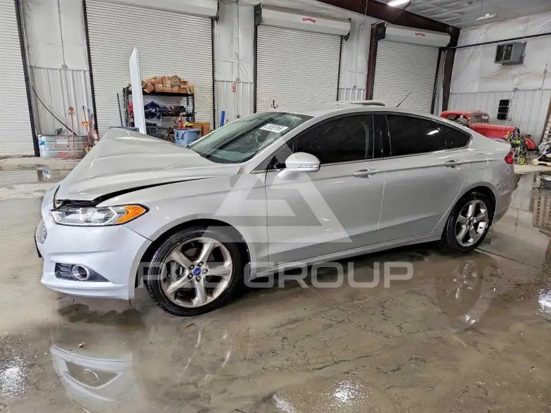 2013 Ford FUSION фото