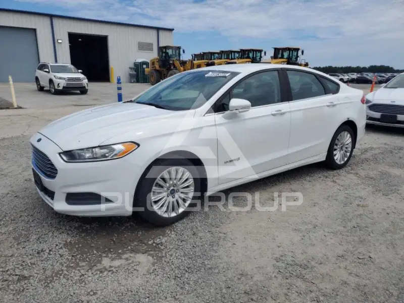 2013 Ford FUSION фото