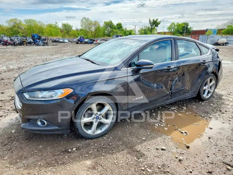 2013 Ford FUSION фото