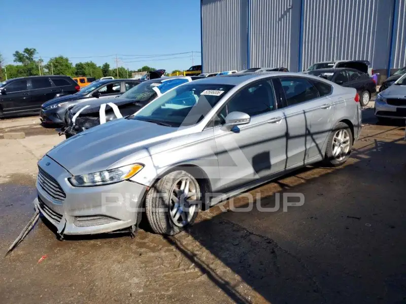 2013 Ford FUSION фото