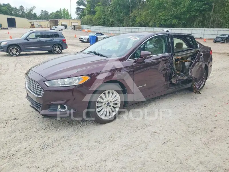 2013 Ford FUSION фото