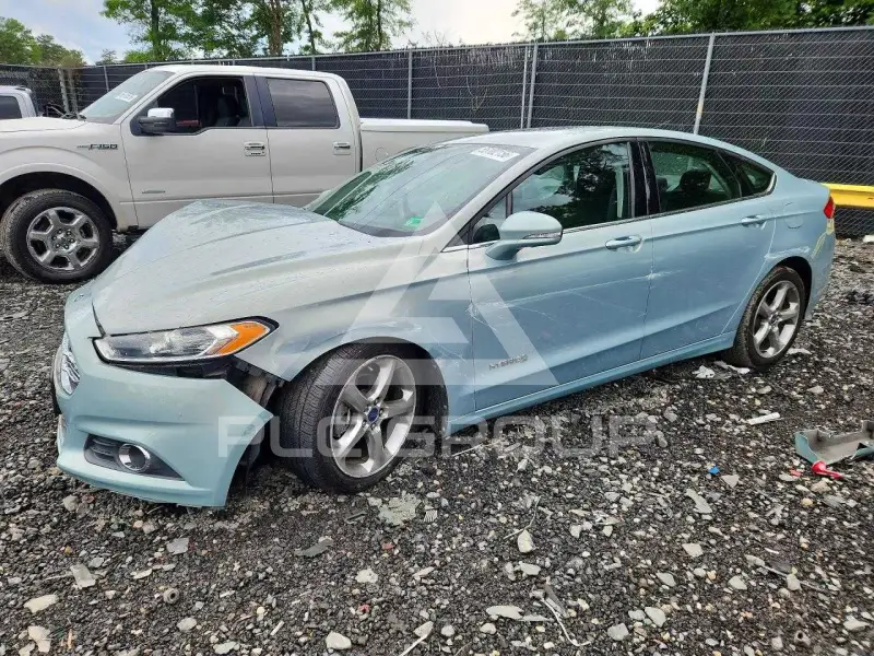 2013 Ford FUSION фото